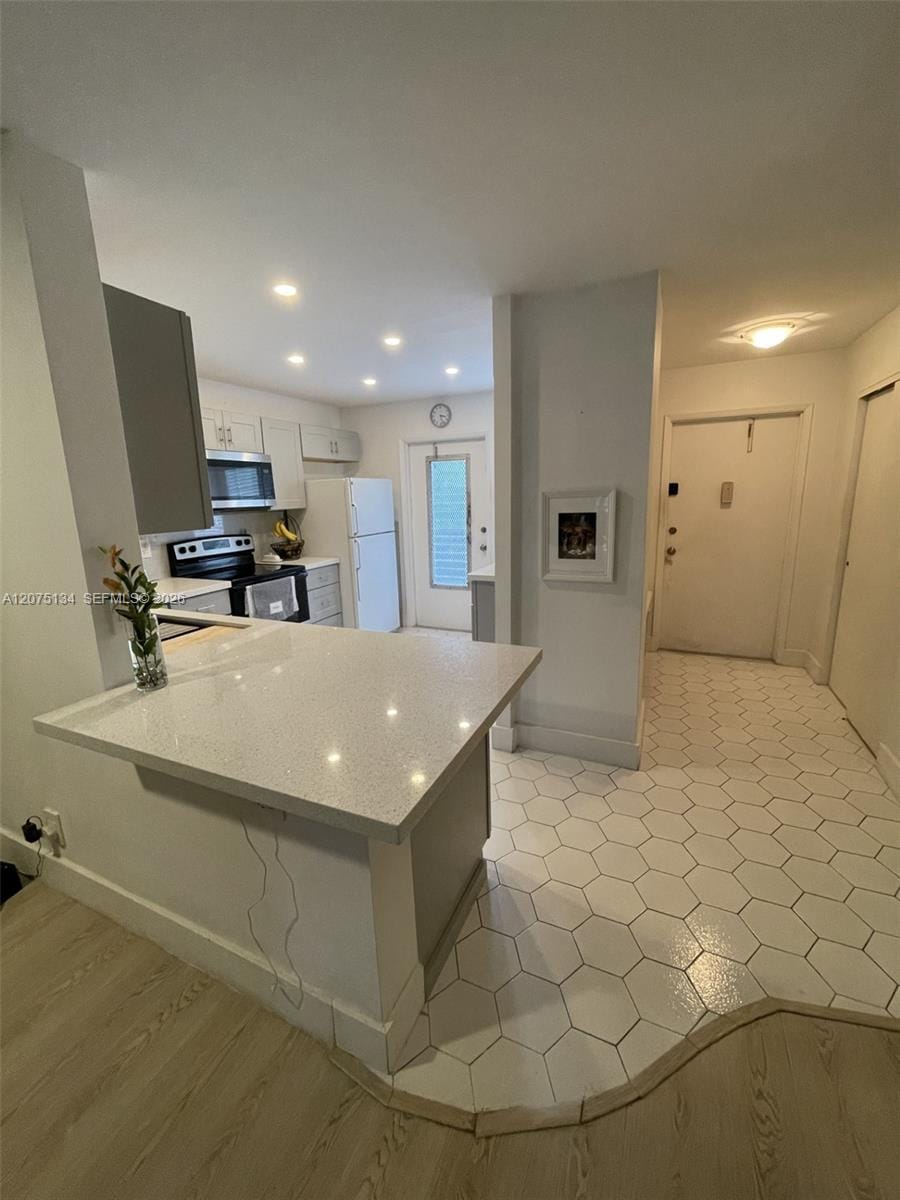 1000 NE 14th Avenue 211 — photo 5