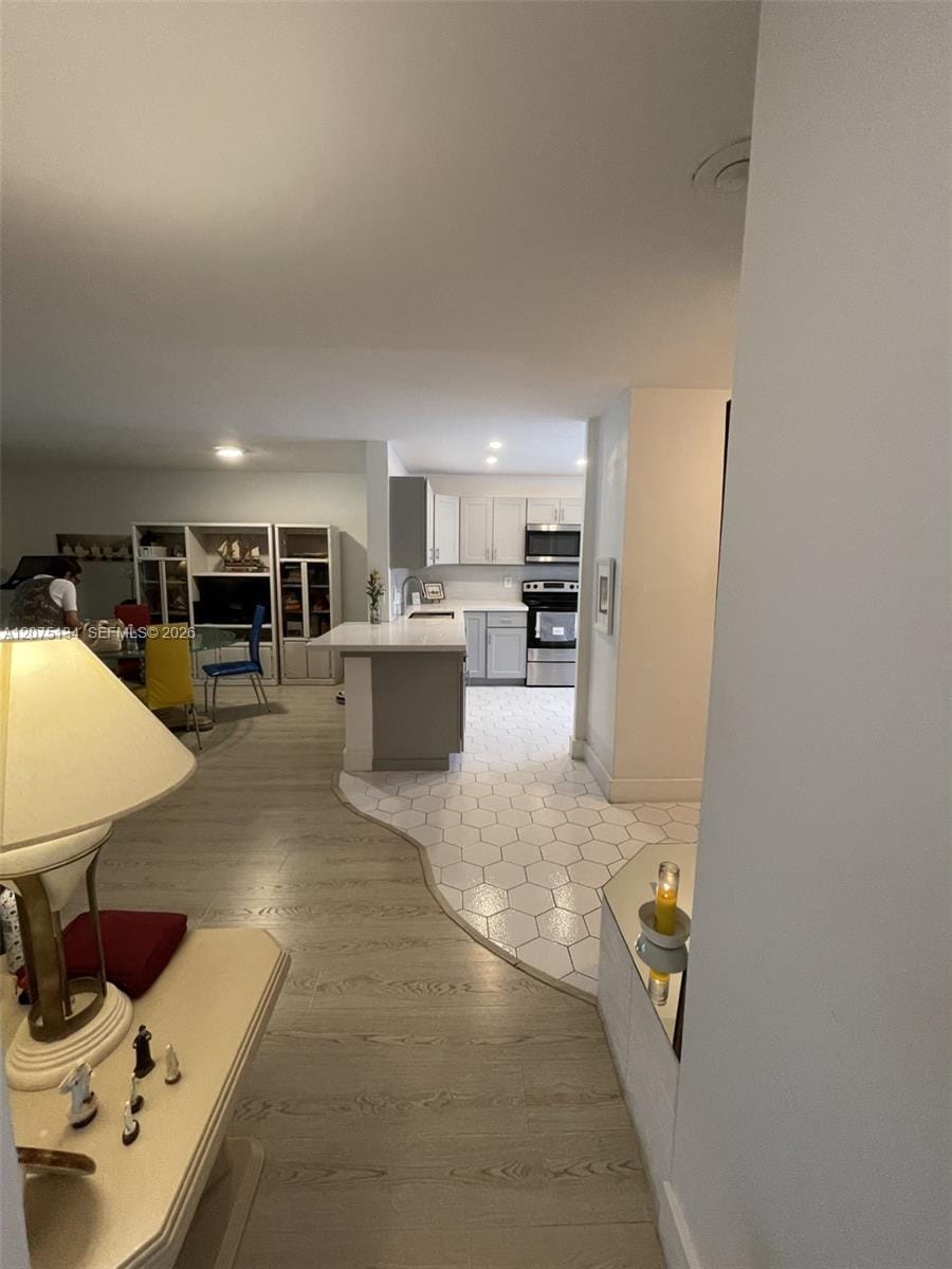 1000 NE 14th Avenue 211 — photo 9