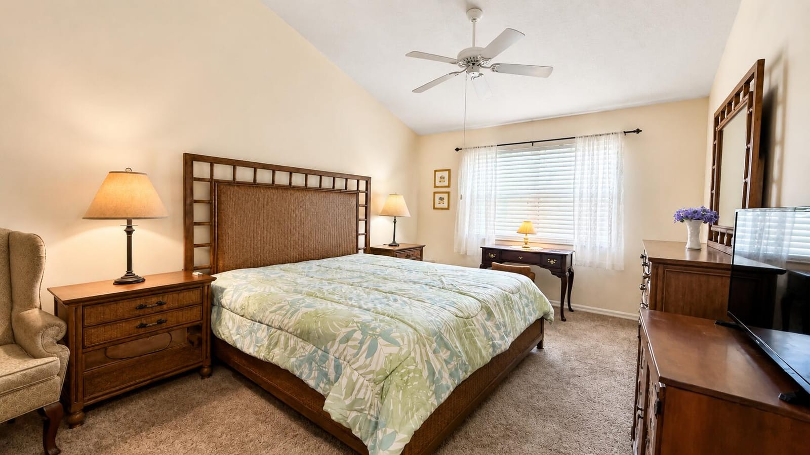 322 NW TUSCANY Court — photo 6
