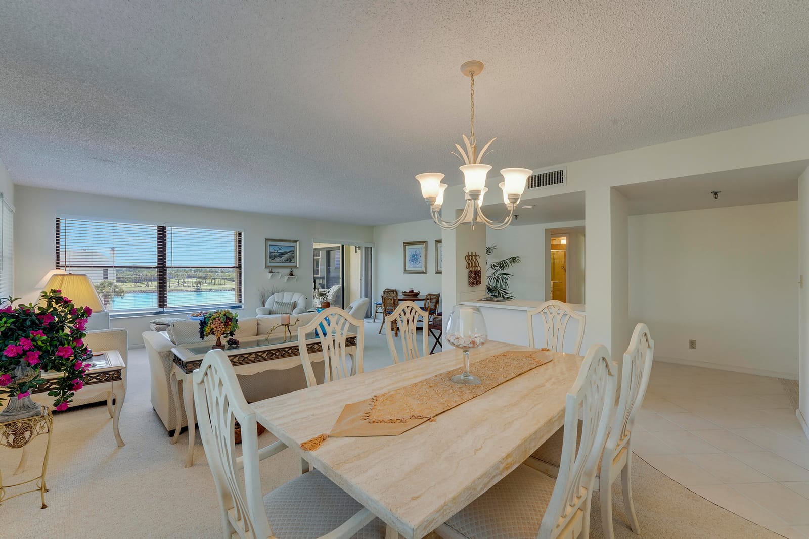 372 Golfview Road 403 — photo 11