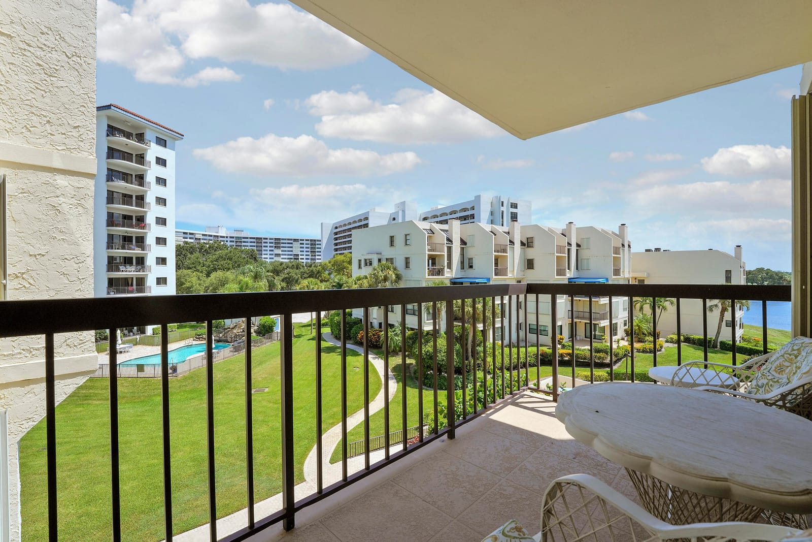 372 Golfview Road 403, North Palm Beach, FL 33408 photo 15