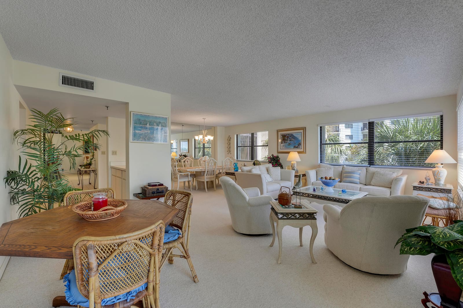 372 Golfview Road 403, North Palm Beach, FL 33408 photo 16