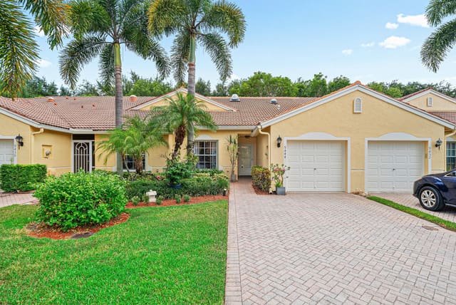9444 SWANSEA Lane, sold in Baywinds Rpd 1, West Palm Beach, FL