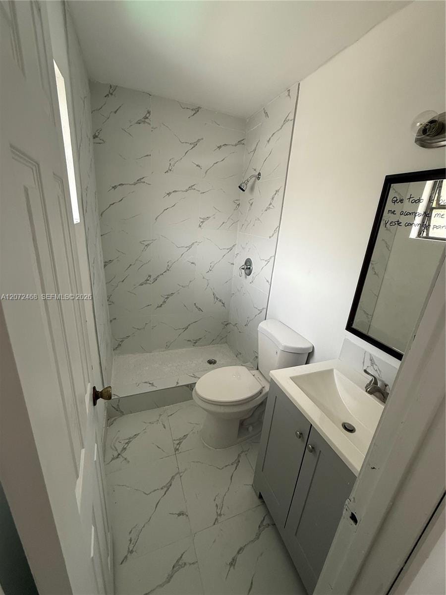 2820 SW 32nd Court, Miami, FL 33133 photo 8
