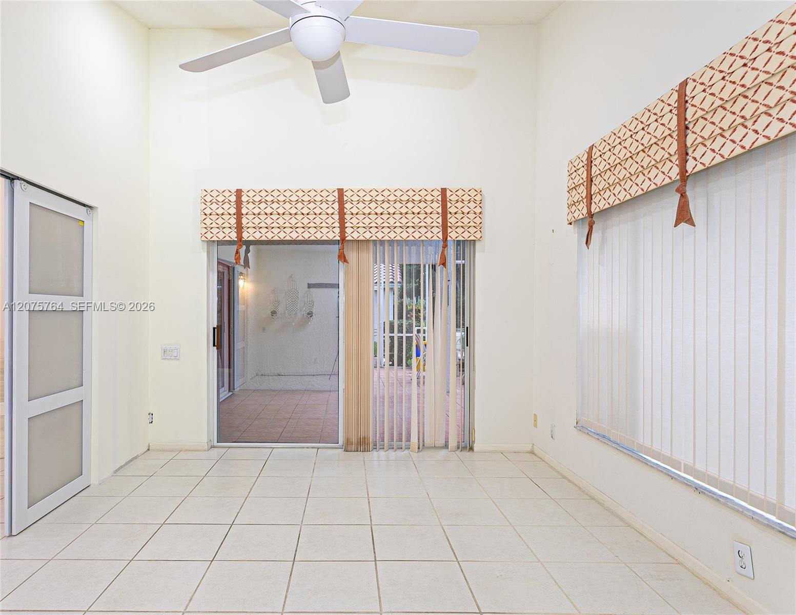 7367 Sterling Falls Lane — photo 5