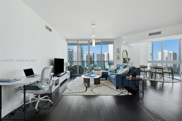350 S Miami Avenue 2601, Miami, FL 33130
