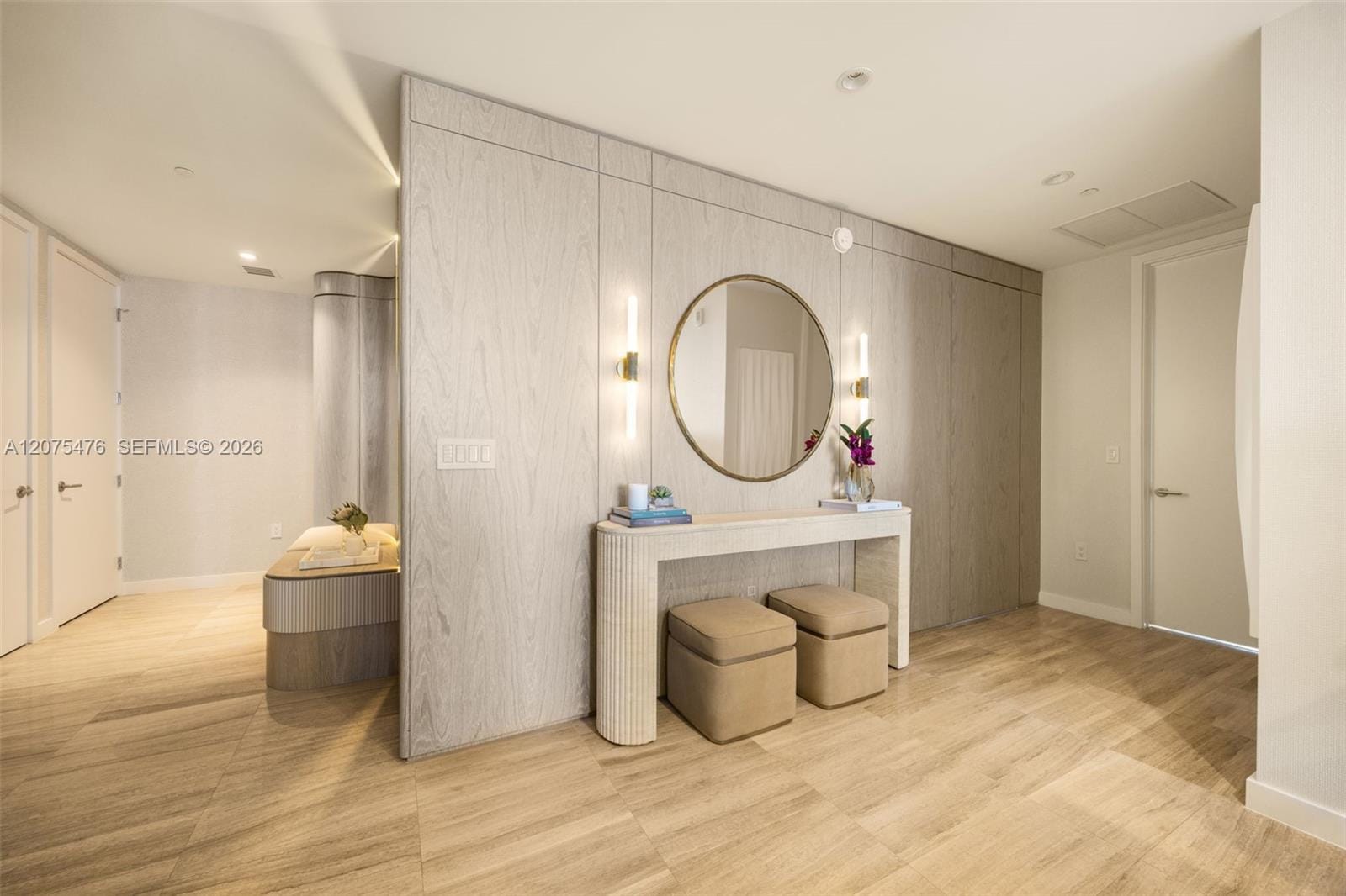 2831 S Bayshore Drive 804 — photo 4