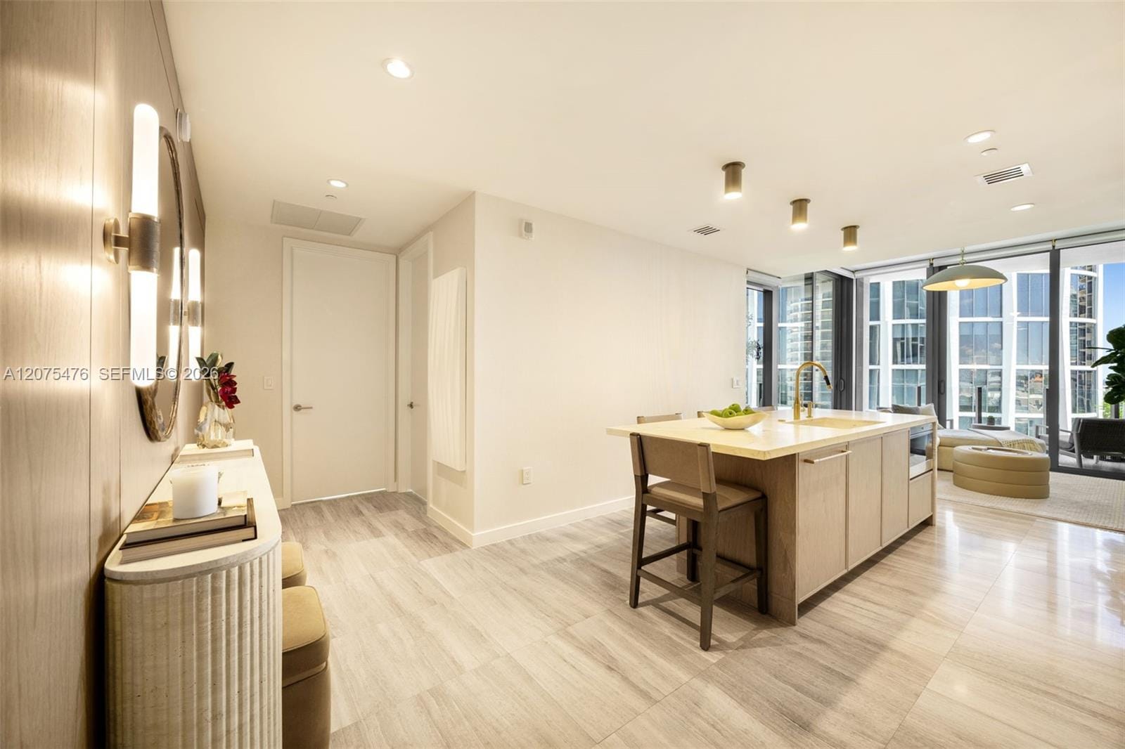 2831 S Bayshore Drive 804 — photo 6