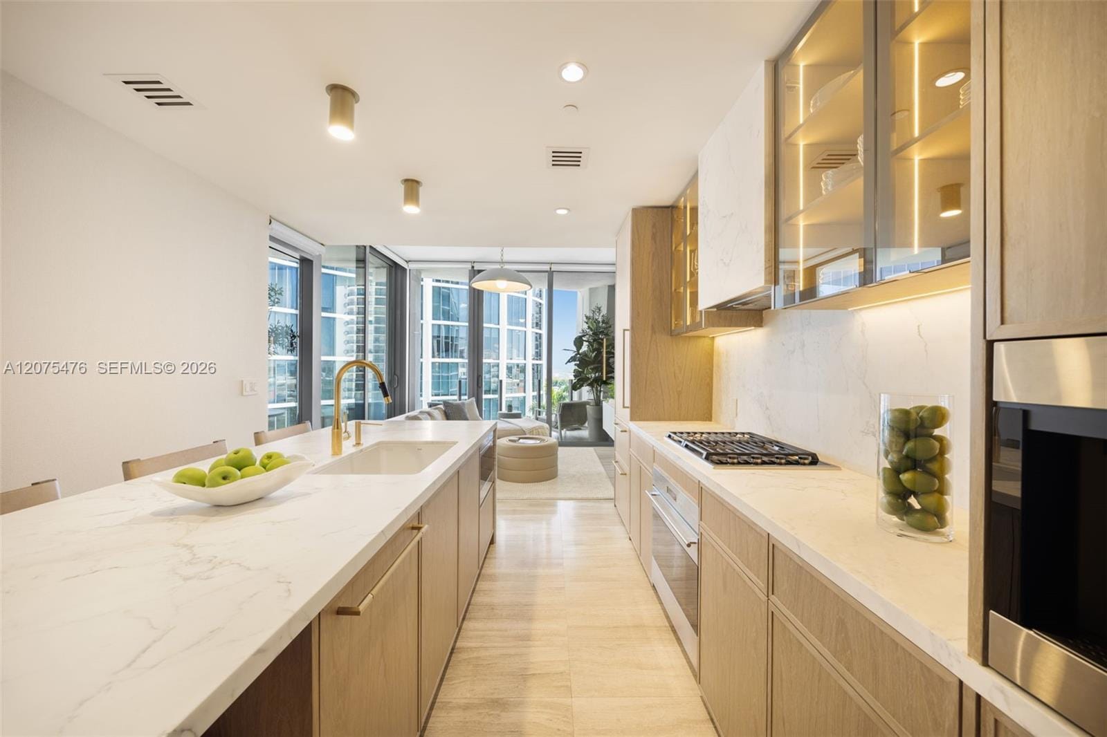 2831 S Bayshore Drive 804 — photo 8