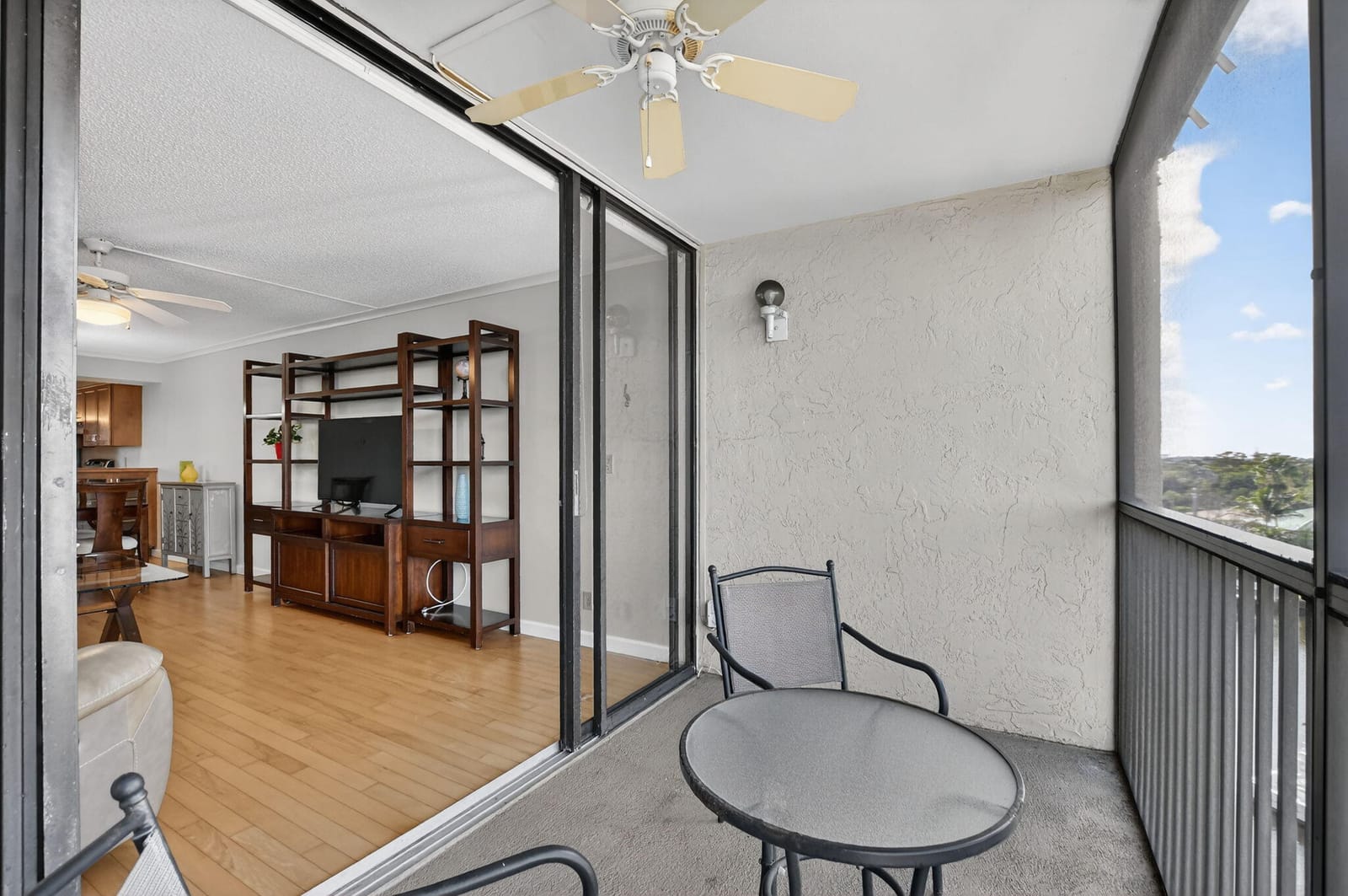 20 Royal Palm Way 602 — photo 3