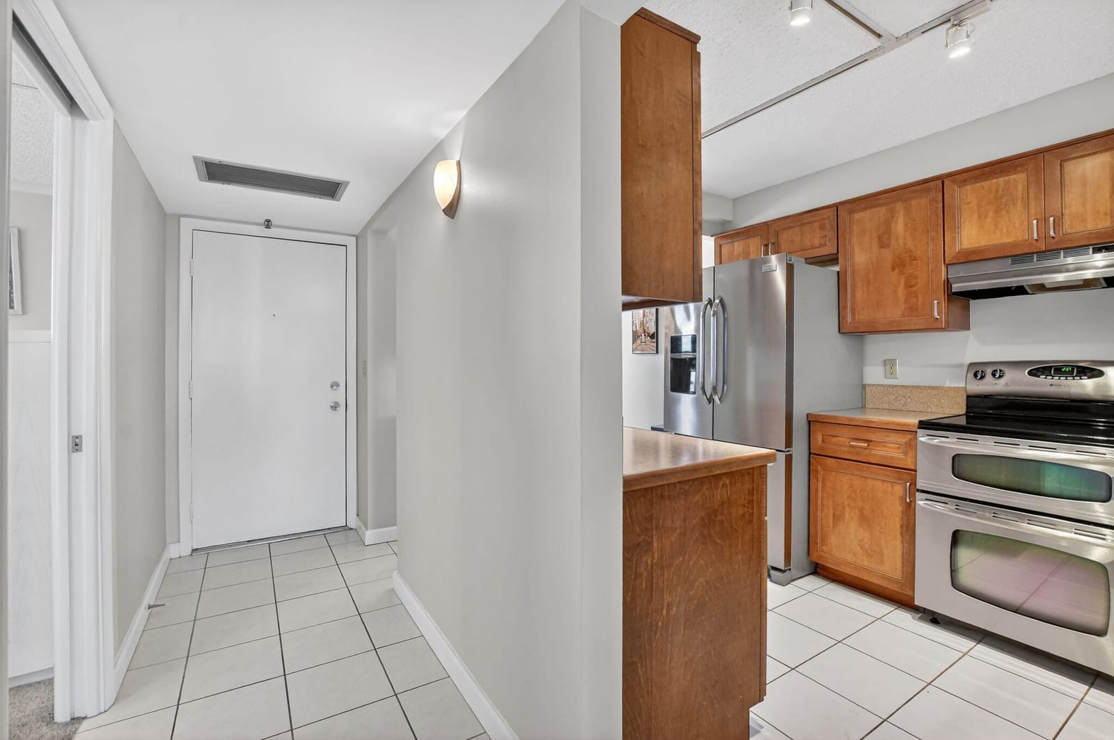20 Royal Palm Way 602 — photo 8