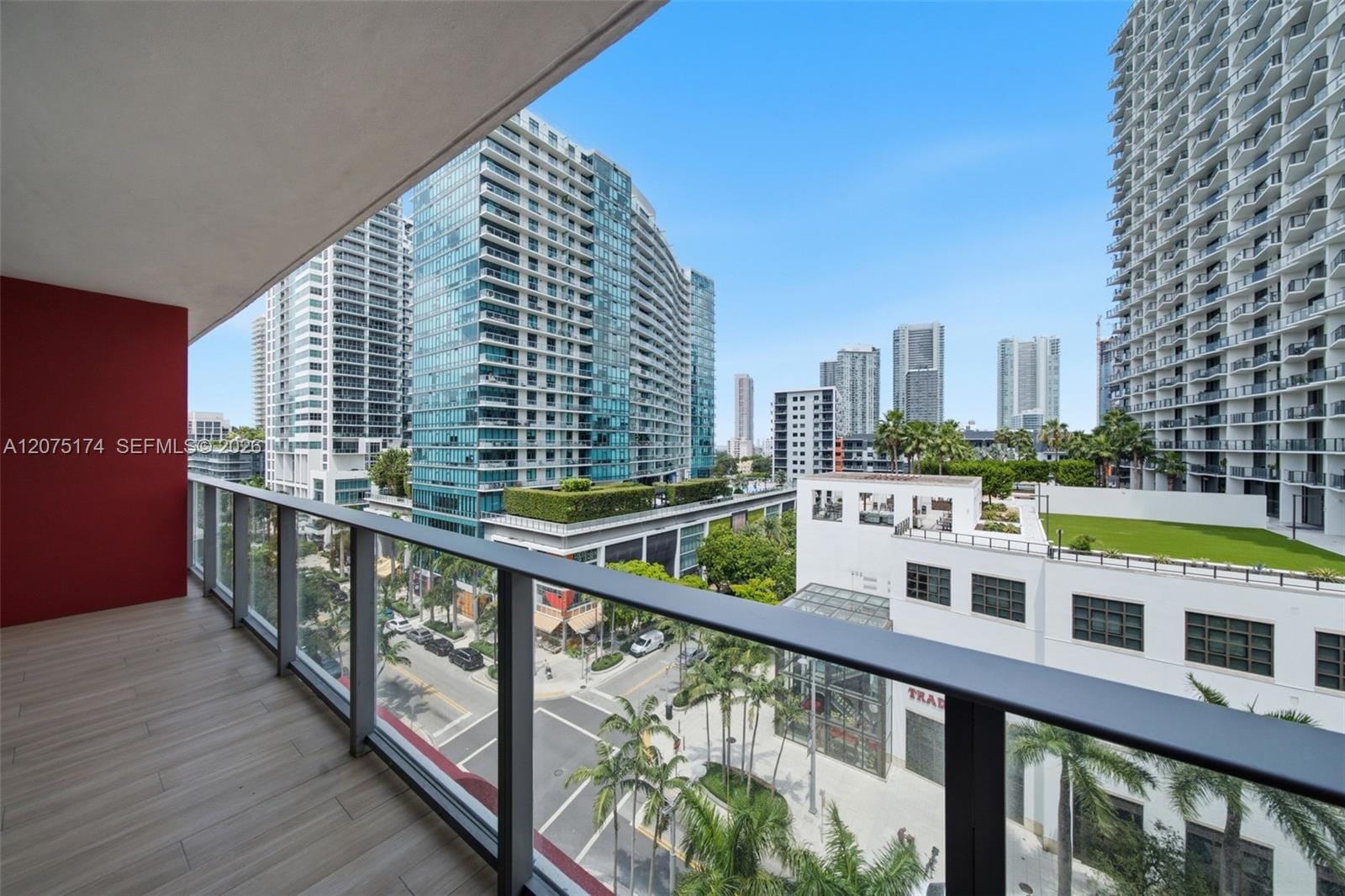 90 NE 32nd Street 811, Miami, FL 33137 photo 4