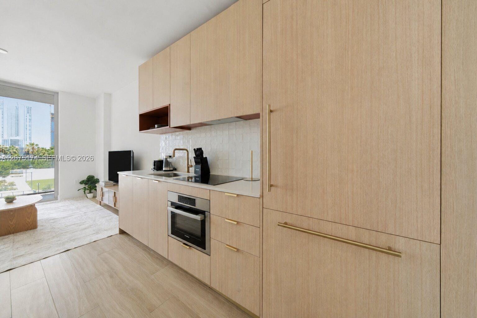 90 NE 32nd Street 811, Miami, FL 33137 photo 6