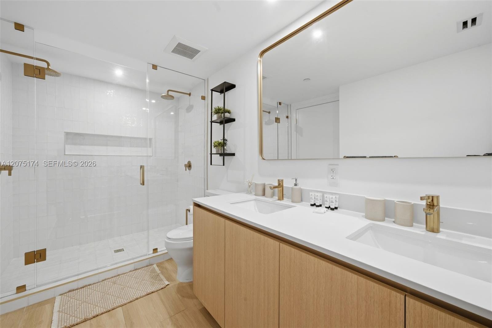 90 NE 32nd Street 811, Miami, FL 33137 photo 10