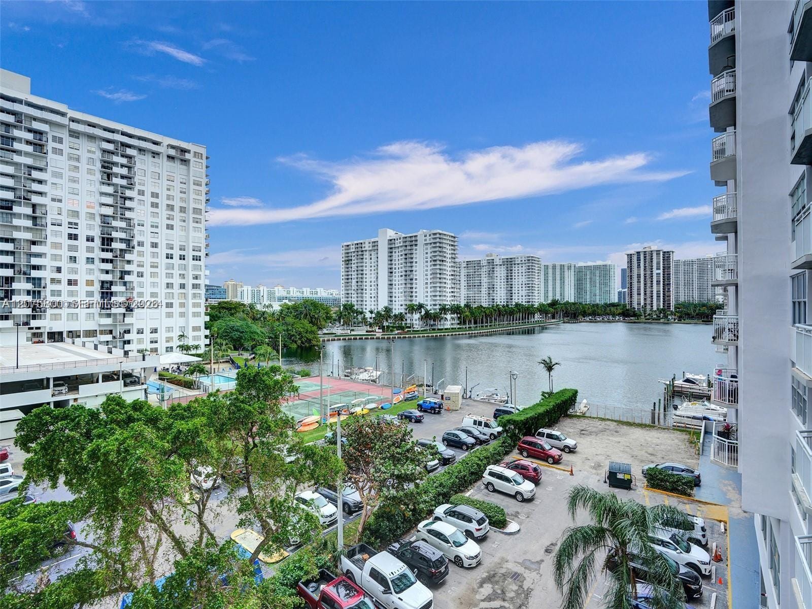 18061 Biscayne Boulevard 502 — photo 2