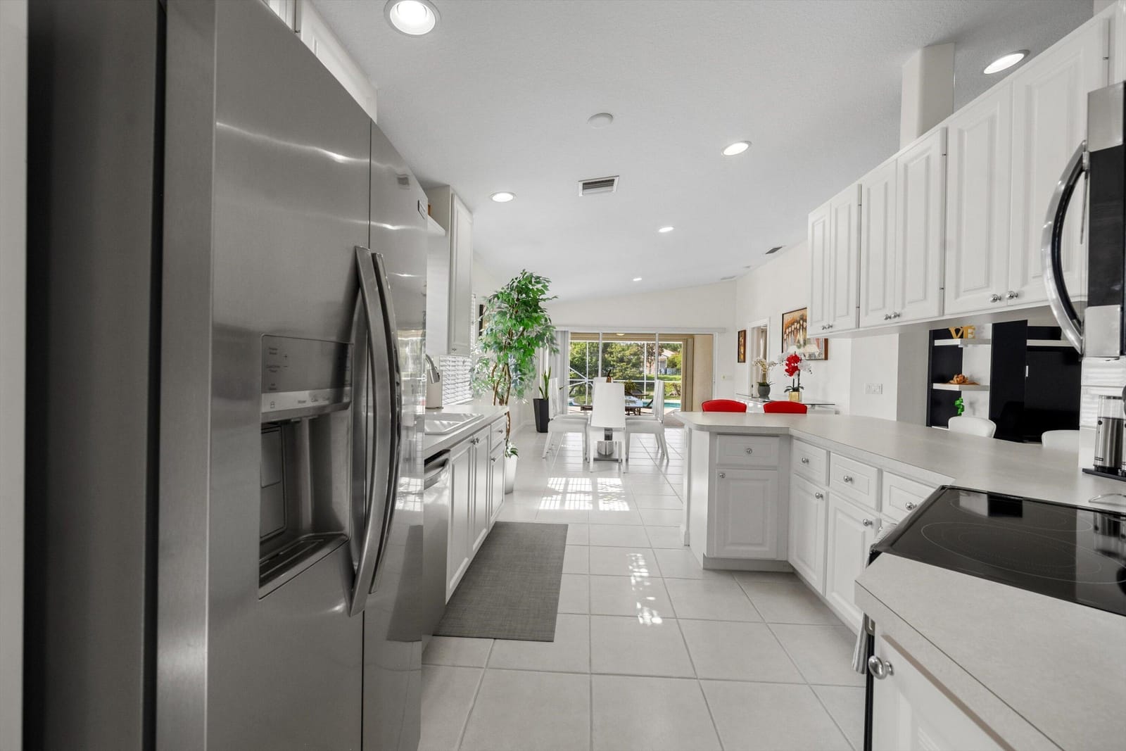 8038 MONTSERRAT Place — photo 12