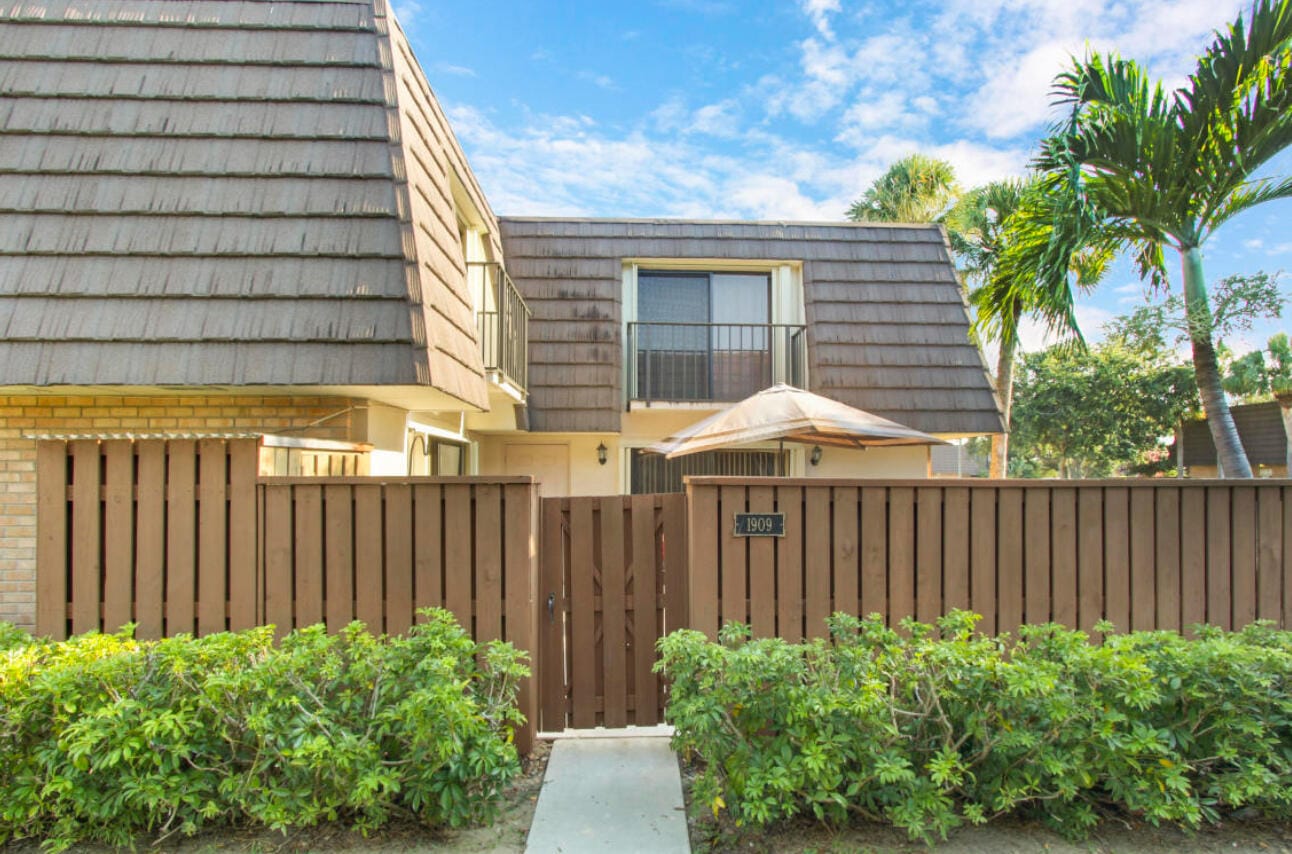 1909 19th Court 33a, Jupiter, FL 33477