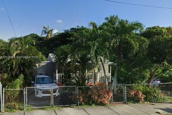 863 NW 113th Street, Miami, FL 33168