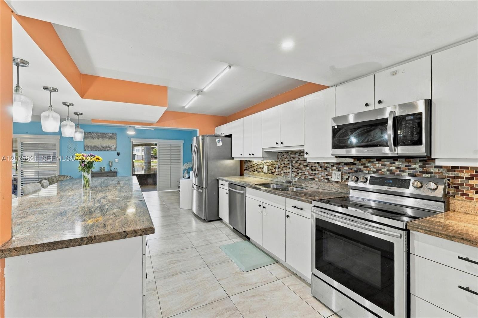 958 Mockingbird Lane 513 — photo 5