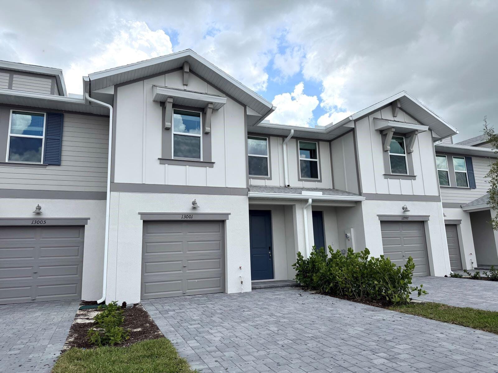 13001 SW FORLI Way — photo 2