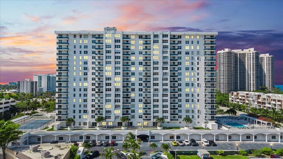 3015 N OCEAN Boulevard 18L — photo 3