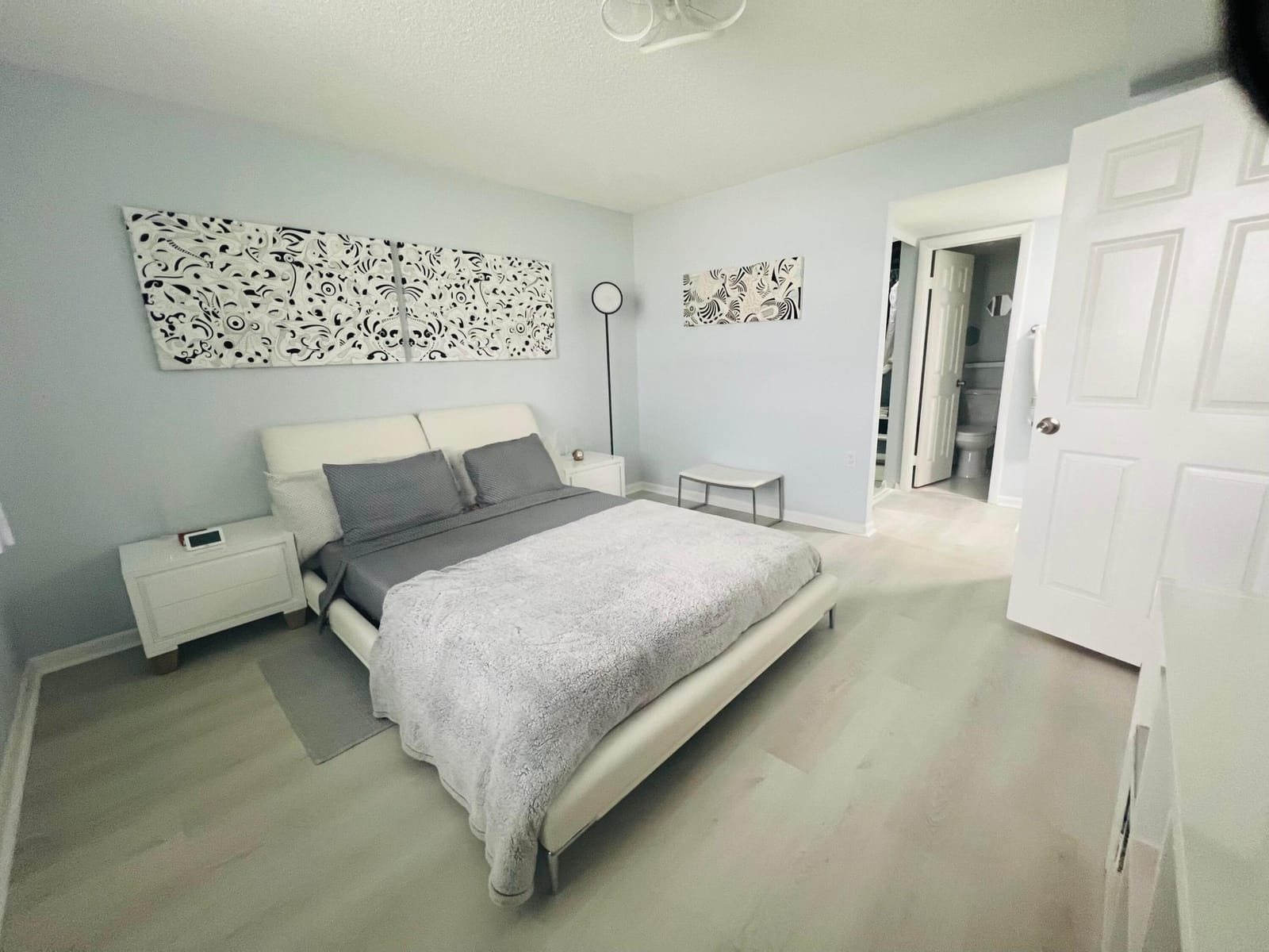 3635 Whitehall Drive 404, West Palm Beach, FL 33401 photo 18