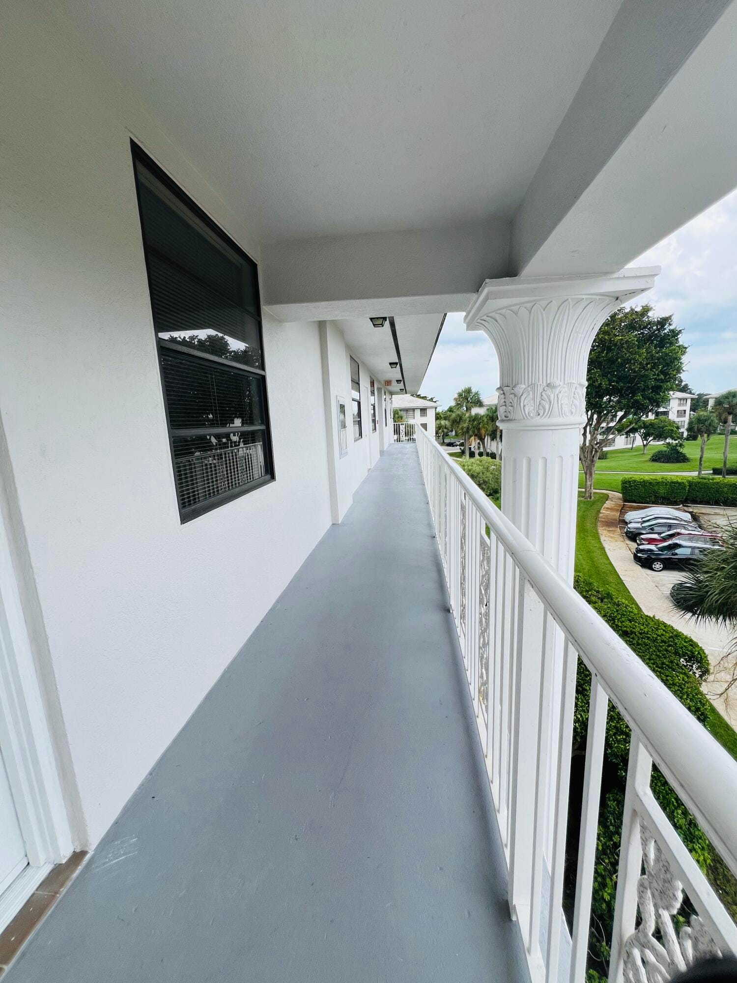 3635 Whitehall Drive 404, West Palm Beach, FL 33401 photo 3