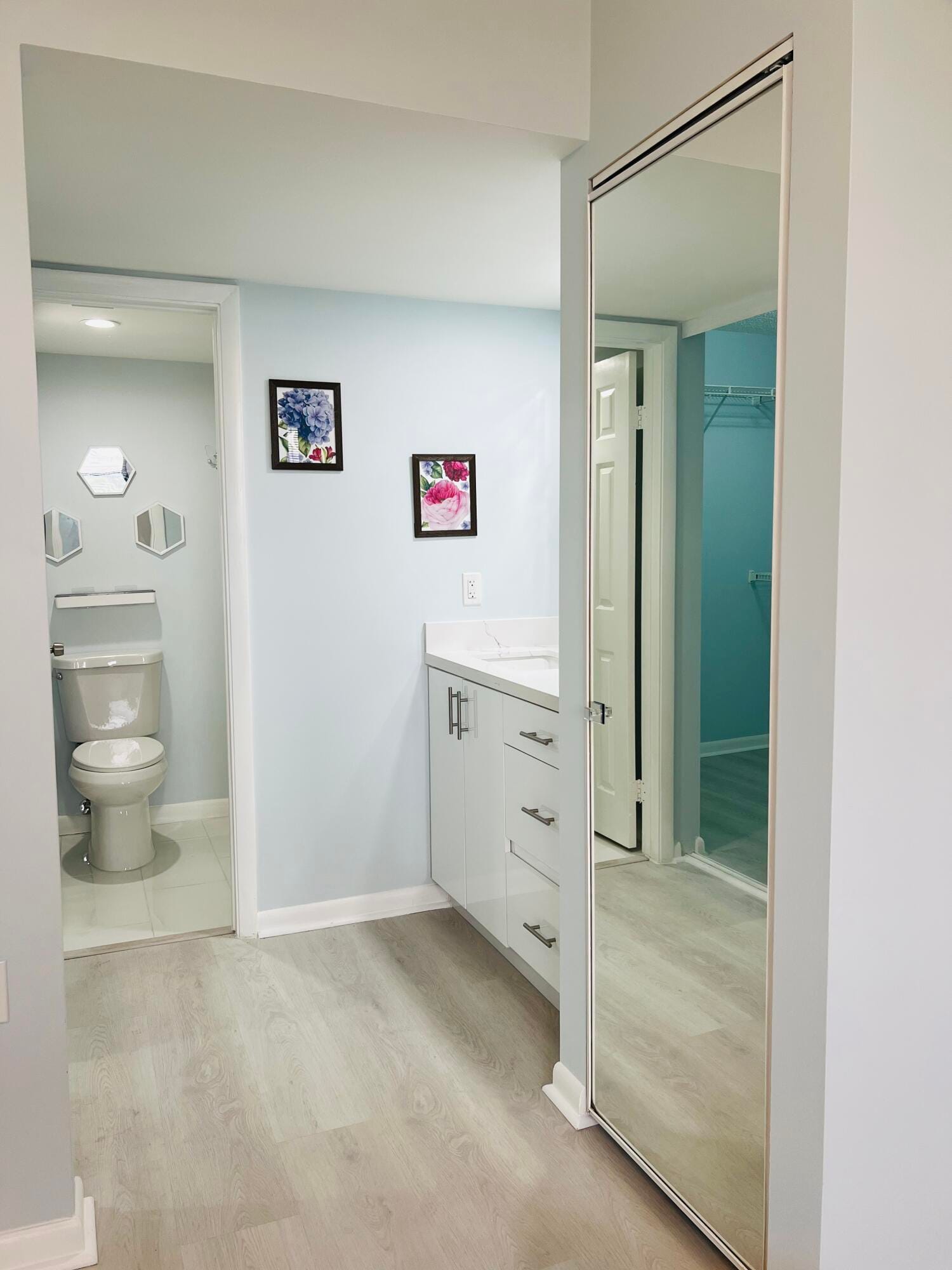 3635 Whitehall Drive 404, West Palm Beach, FL 33401 photo 22