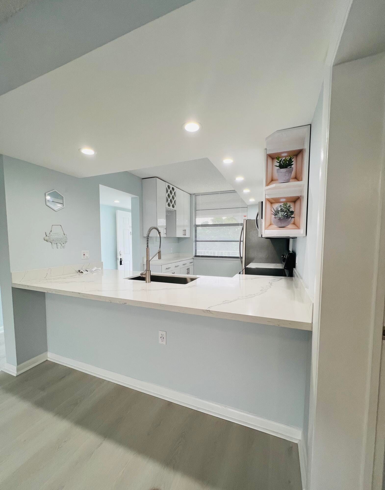 3635 Whitehall Drive 404, West Palm Beach, FL 33401 photo 27
