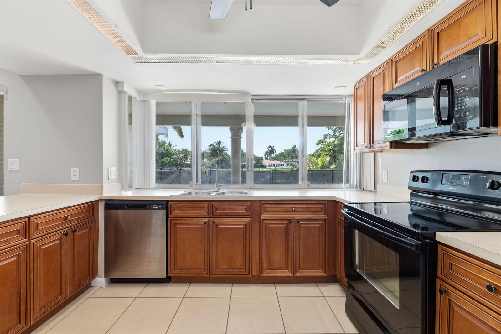 613 SEA TURTLE Way, Plantation, FL 33324 photo 18