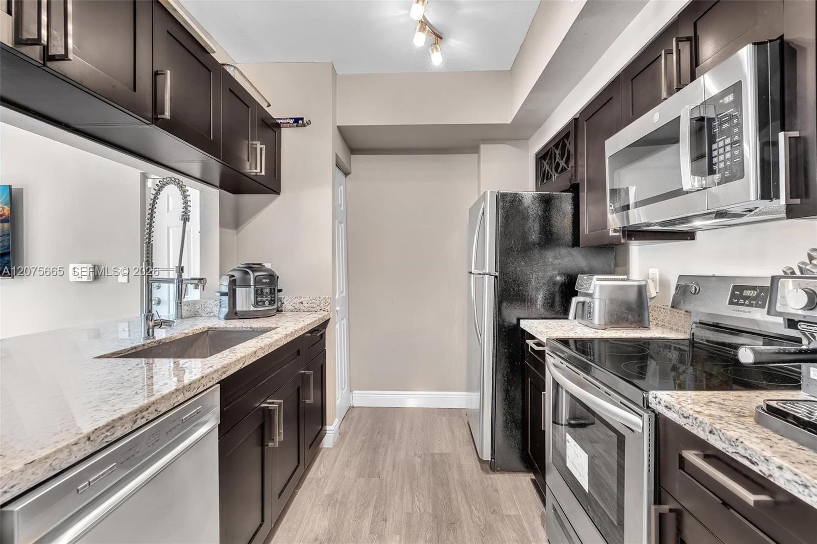 2280 E Preserve Way 207 — photo 7