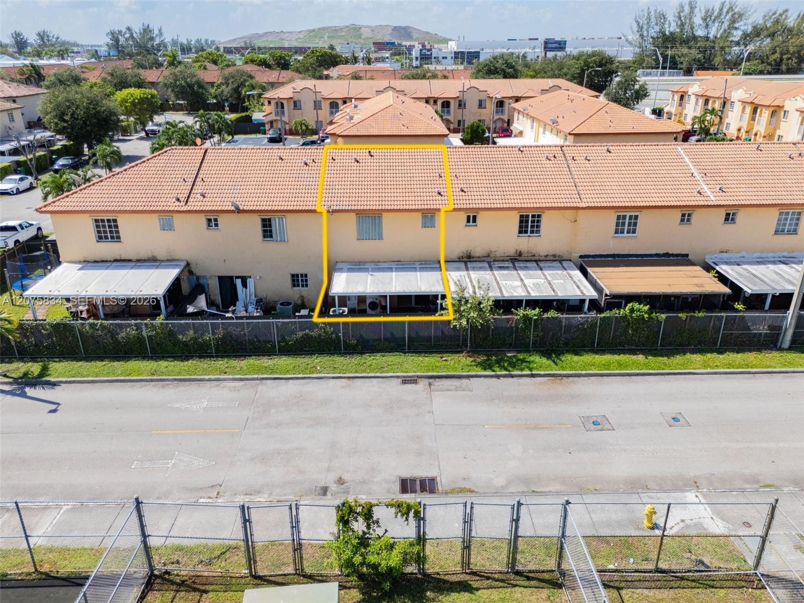 9425 NW 114th Lane 3, Hialeah Gardens, FL 33018 photo 3