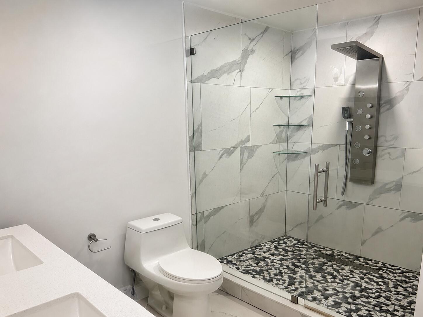 725 BANKS Road — photo 5