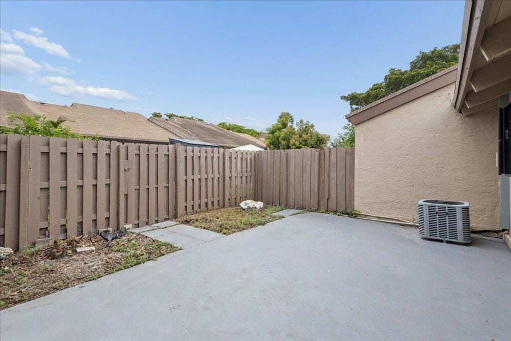 2062 SW 82ND Avenue — photo 11