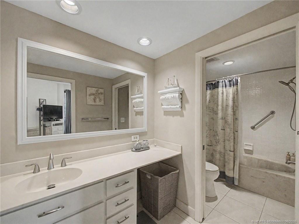 221 NE Plantation Road 211 — photo 12