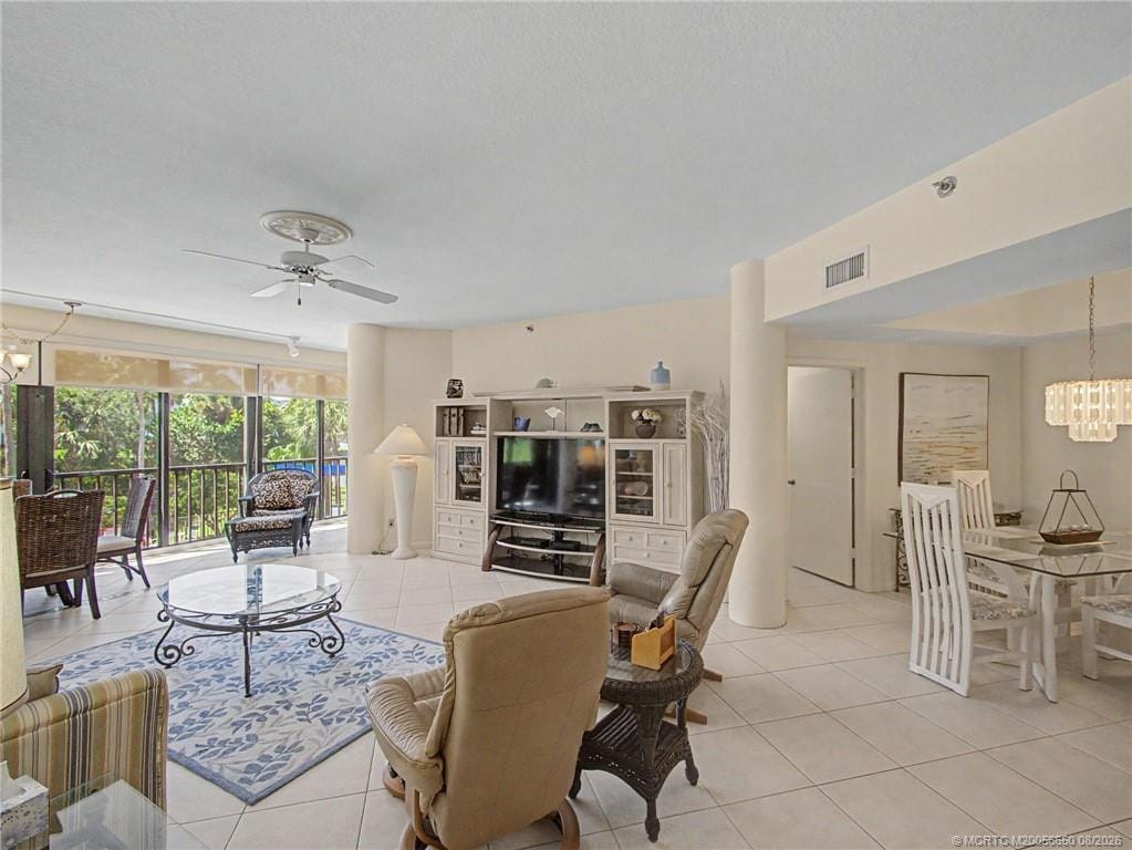 221 NE Plantation Road 211 — photo 4