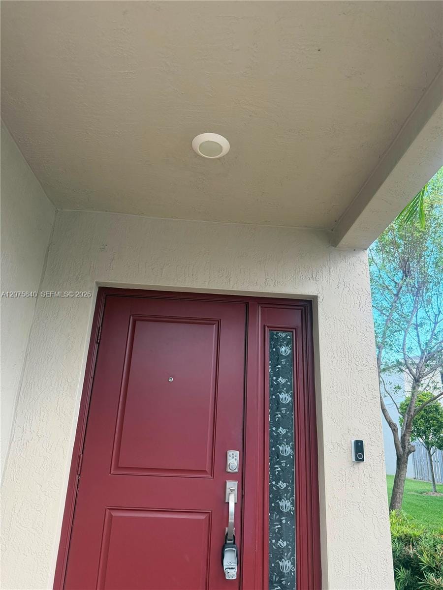 541 NE 5th Ter 5 Th Terrace — photo 3