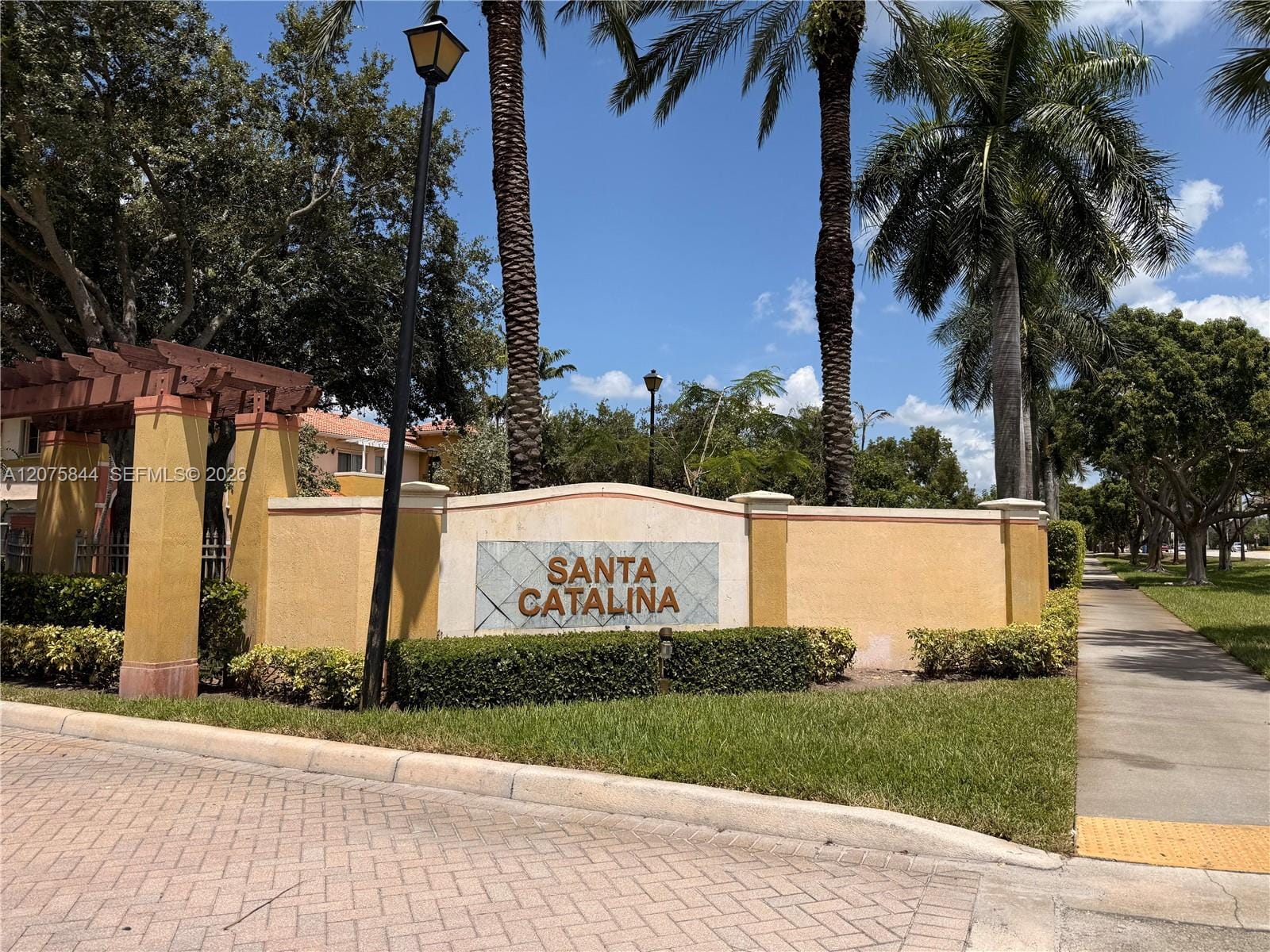 102 S Santa Catalina Circle 102, North Lauderdale, FL 33068