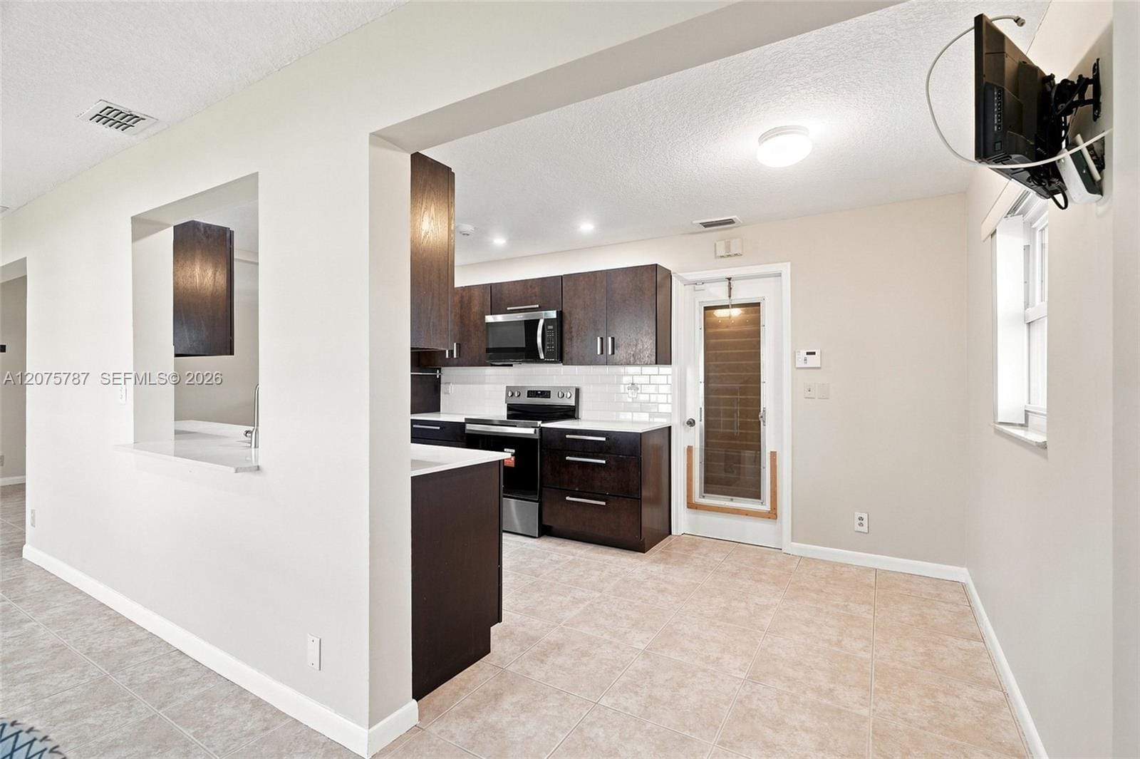 1431 NW 85th Way, Plantation, FL 33322 photo 15