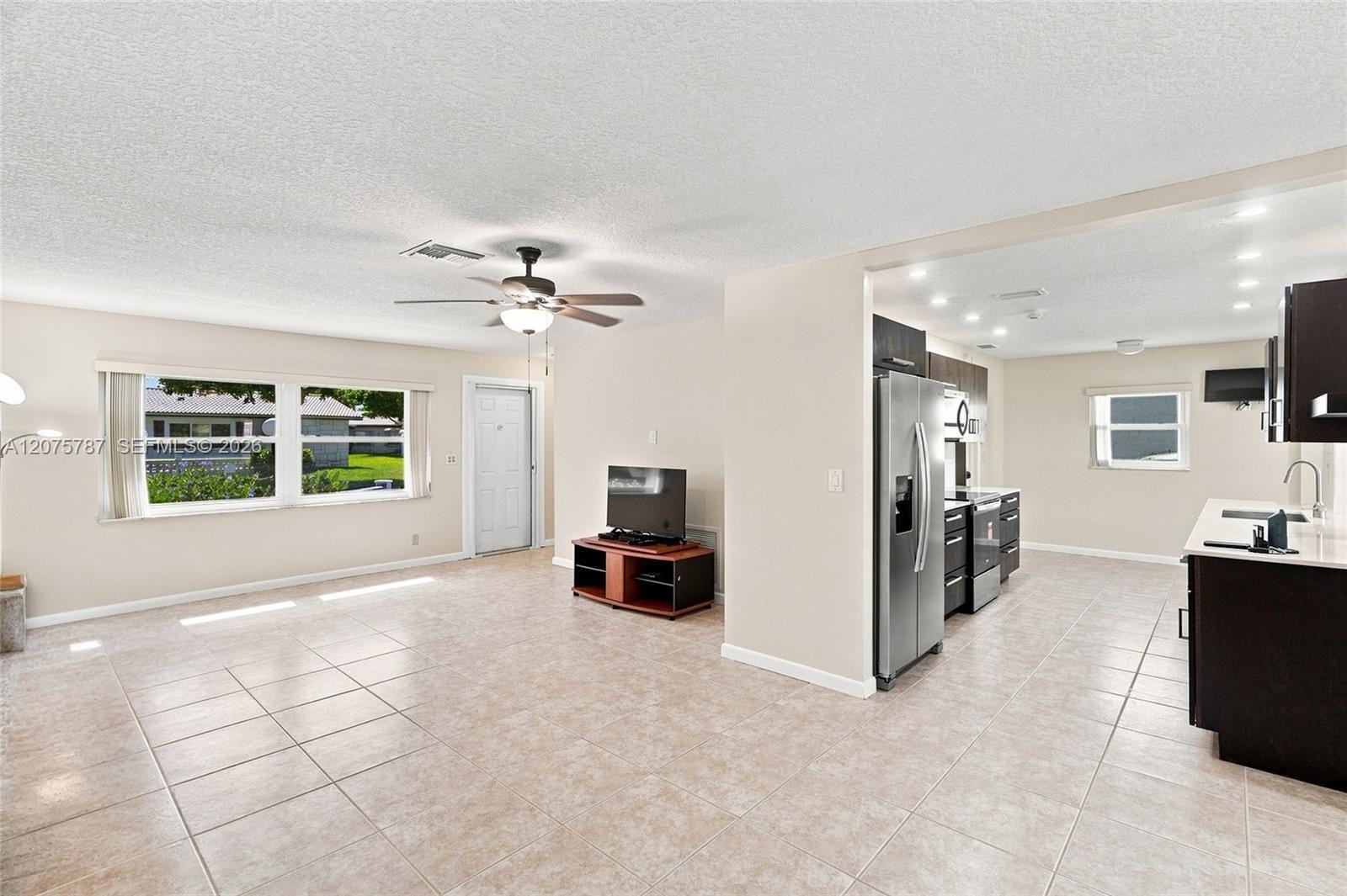 1431 NW 85th Way — photo 6