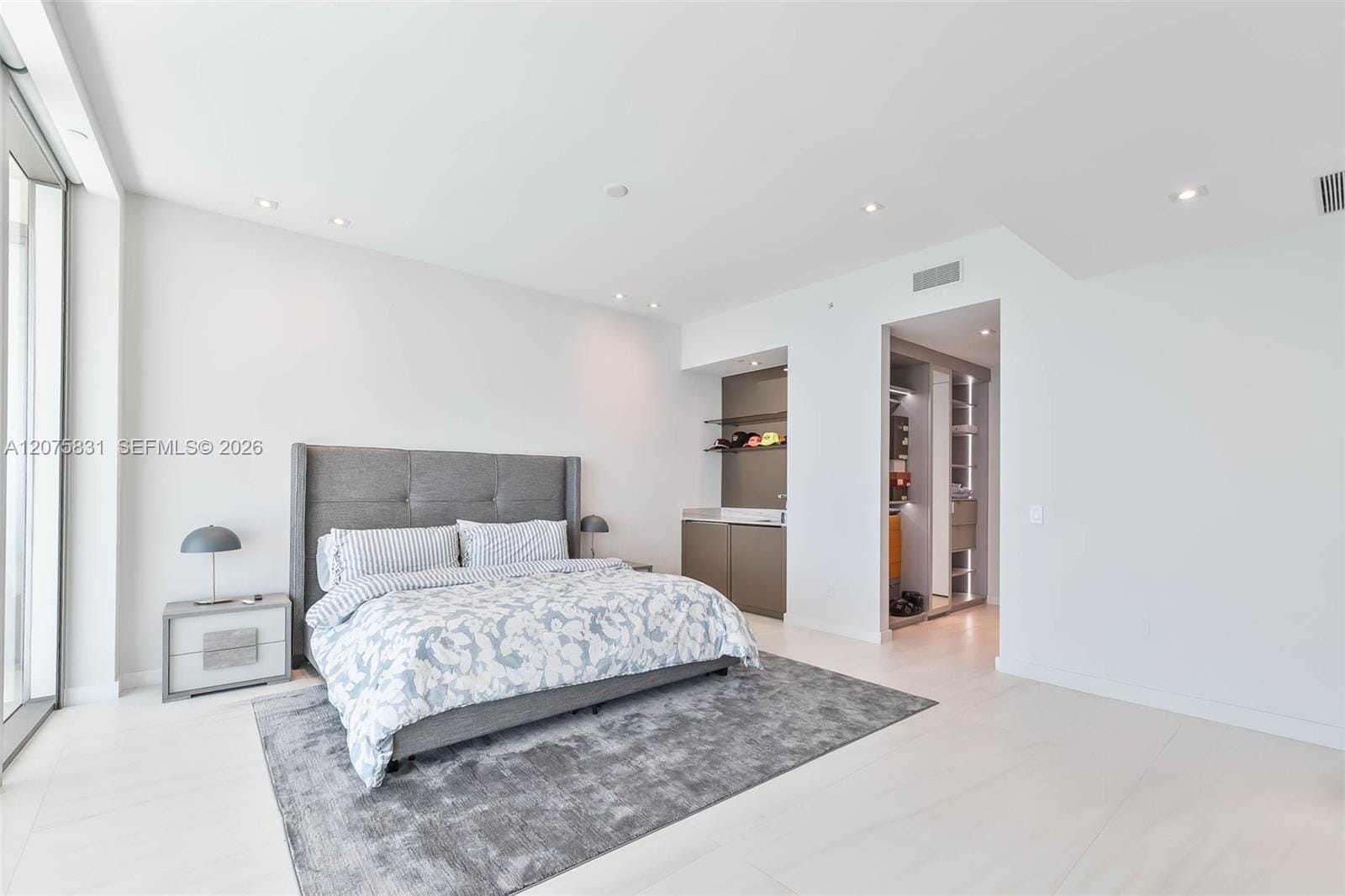 18975 Collins Avenue 5403 — photo 8