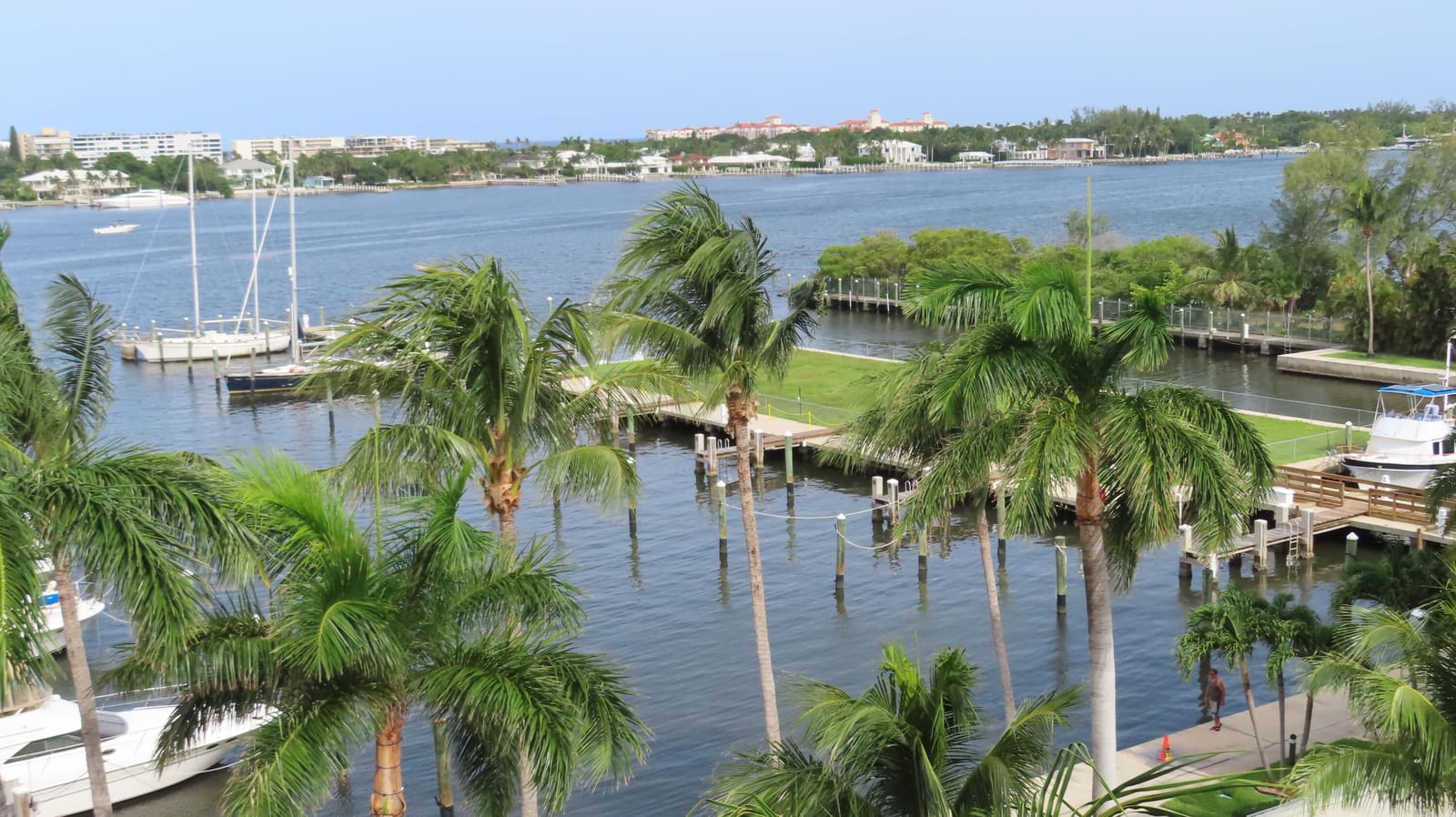 806 E WINDWARD Way 604, Lantana, FL 33462