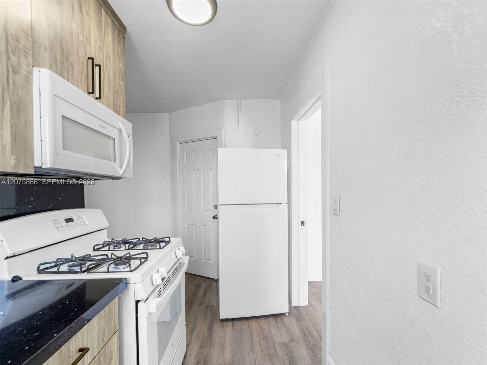 500 SW 8th Avenue, Miami, FL 33130 photo 20
