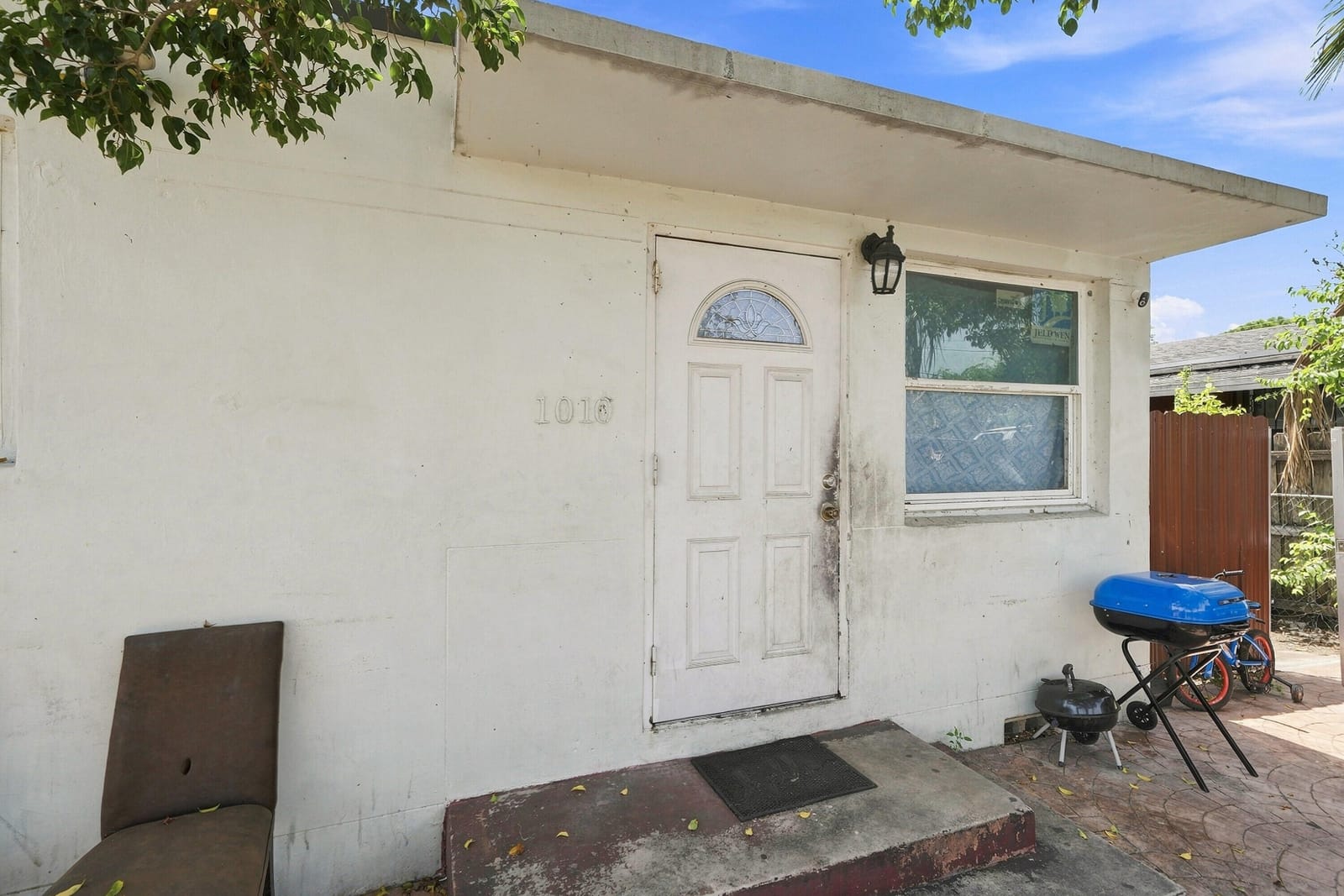 1010 Burlington Street — photo 9