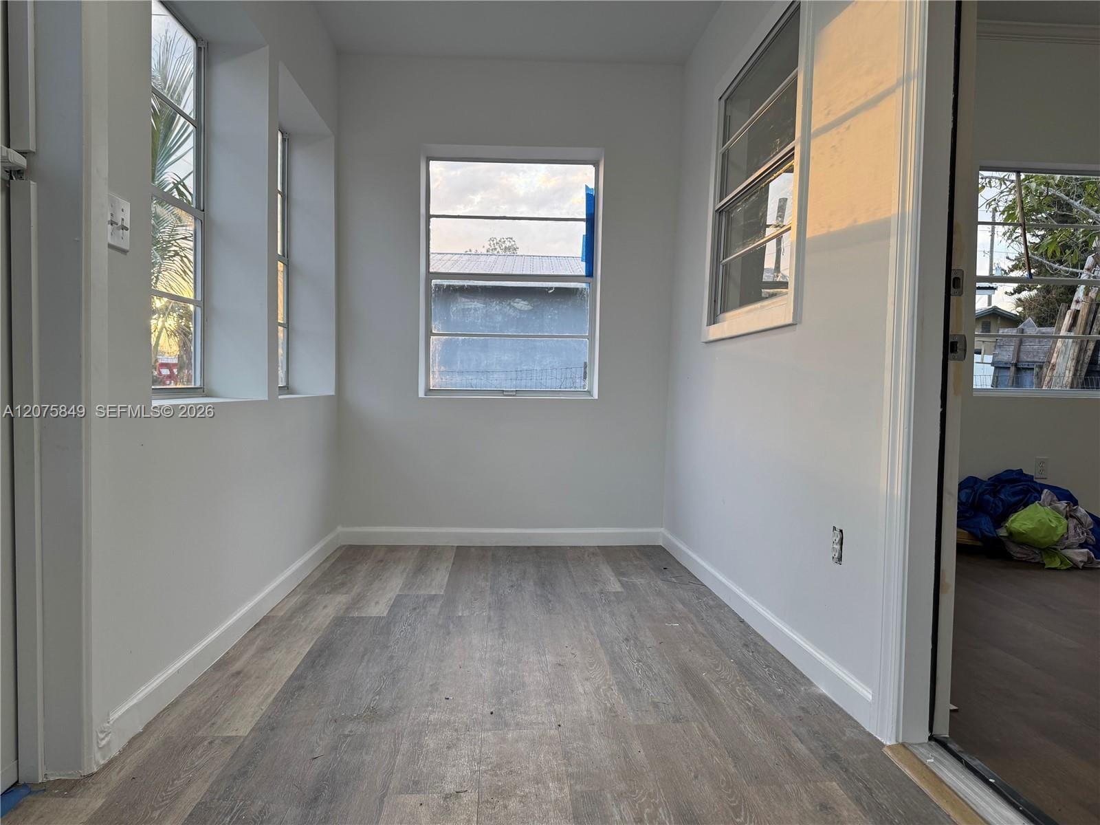 822 Lemon — photo 3