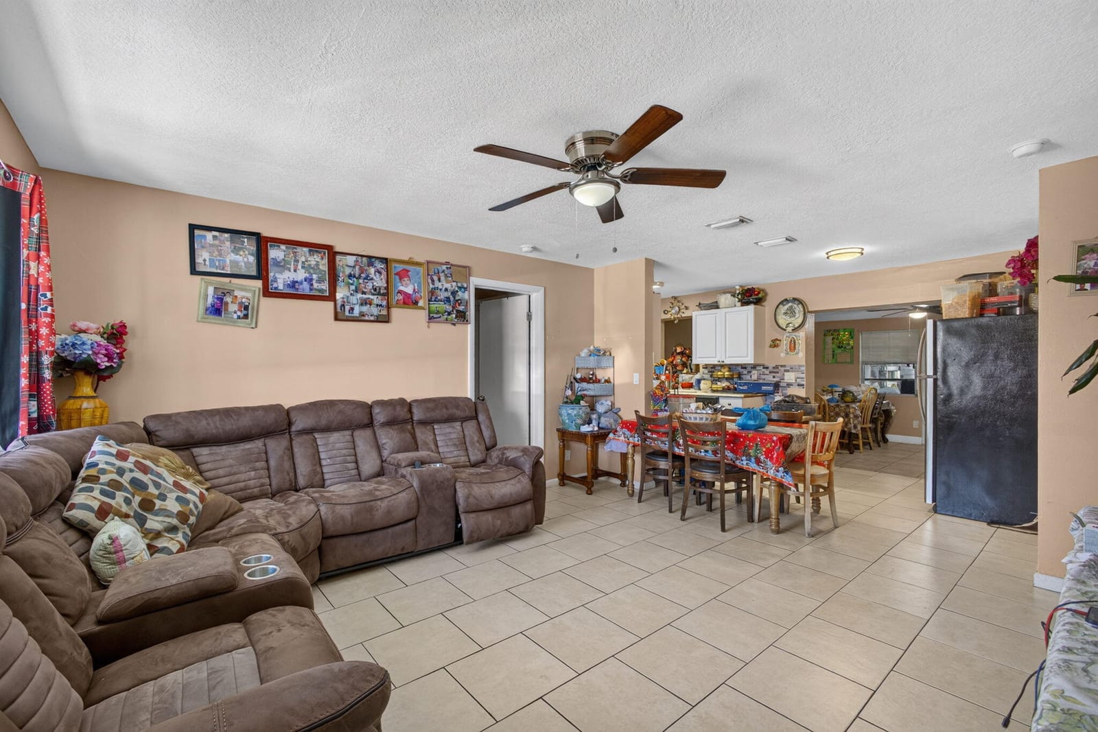 3408 E Avenue H W — photo 3
