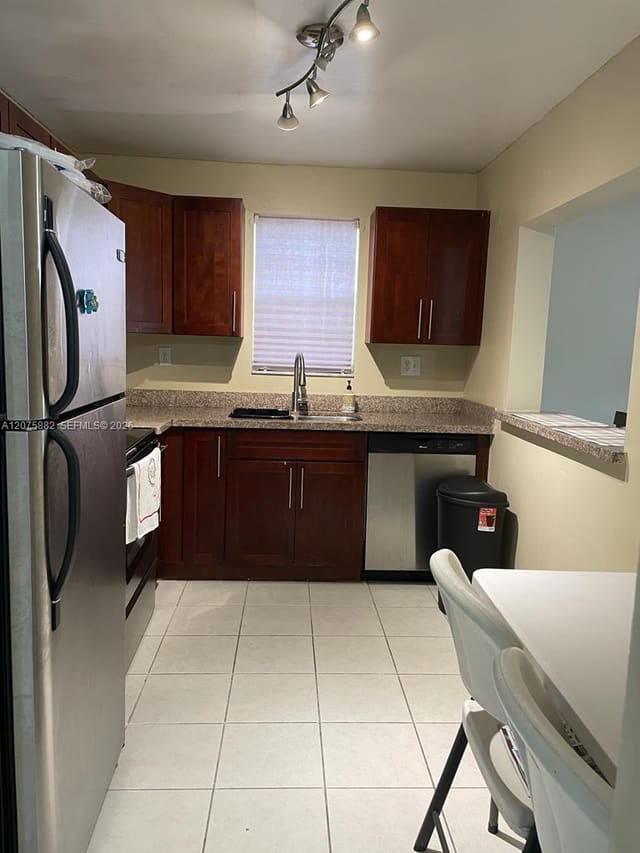 4167 NW 90th Avenue 101, Coral Springs, FL 33065