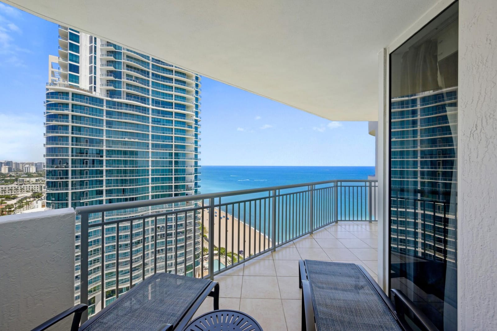 17375 Collins Avenue 2406 — photo 1