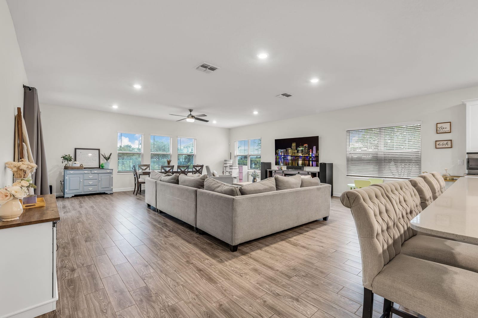 12175 Imaginary Way, Orlando, FL 32832 photo 8