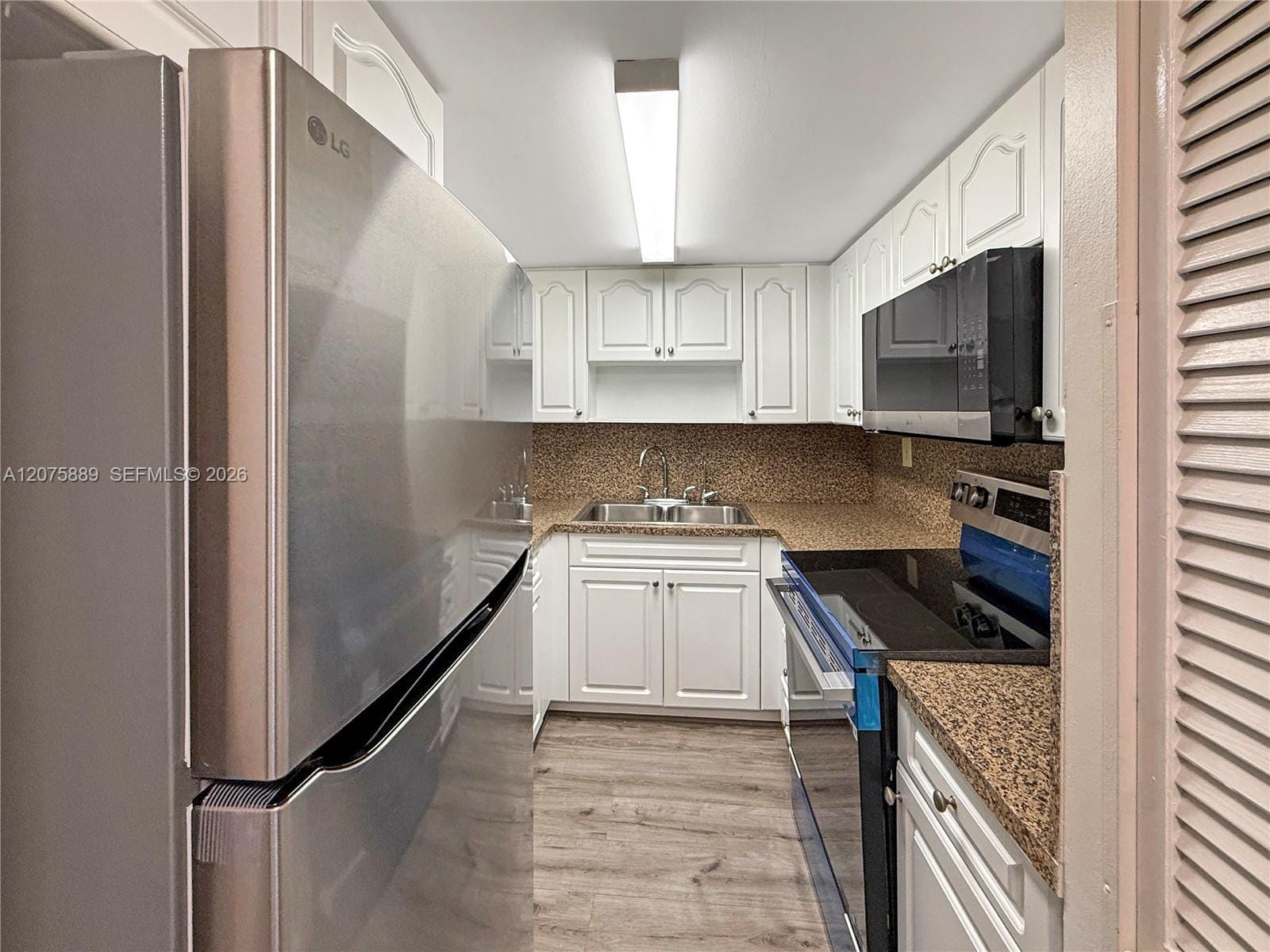 995 SW 84th Avenue 309, Miami, FL 33144 photo 5